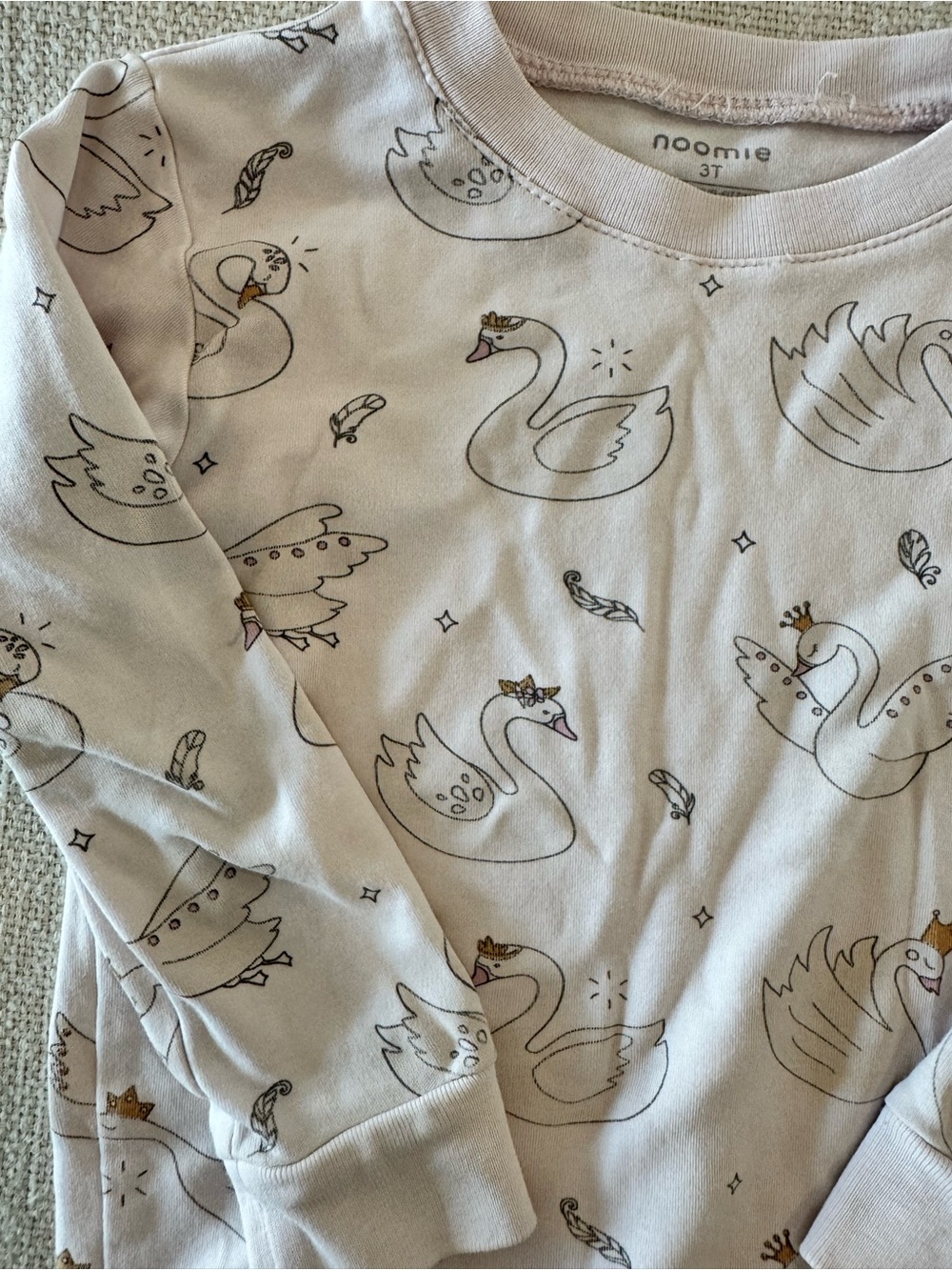 Pink Swan Print Long Sleeve pjs - Kids